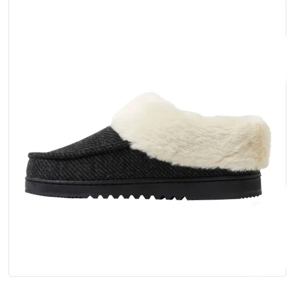 Dearfoams ladies slippers size 11-12. New in box! - Picture 3 of 11